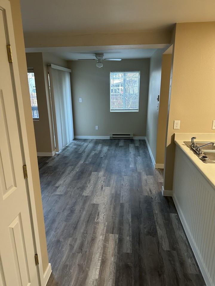 4531 Boardwalk Dr #U05 - Photo 2 of 28