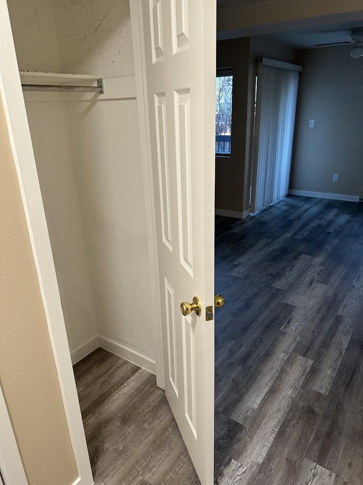 4531 Boardwalk Dr #U05 - Photo 4 of 28