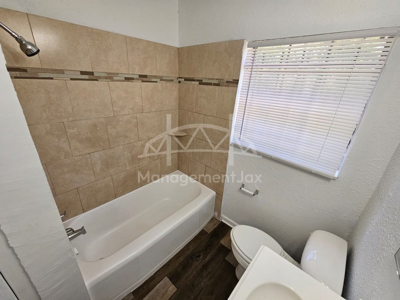 1010 Edgewood Ave W #1 - Photo 7 of 15