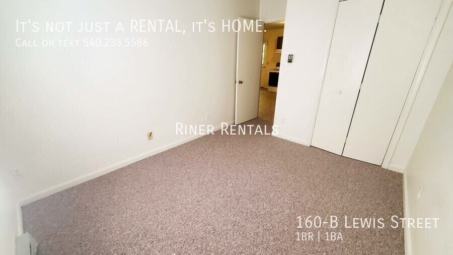 160 Lewis St Apt B - Photo 2 of 6