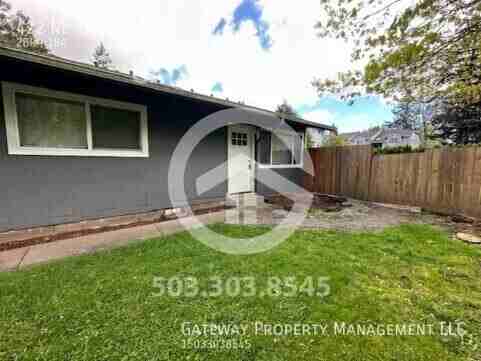 422 Ne 160th Ave - Photo 6 of 24