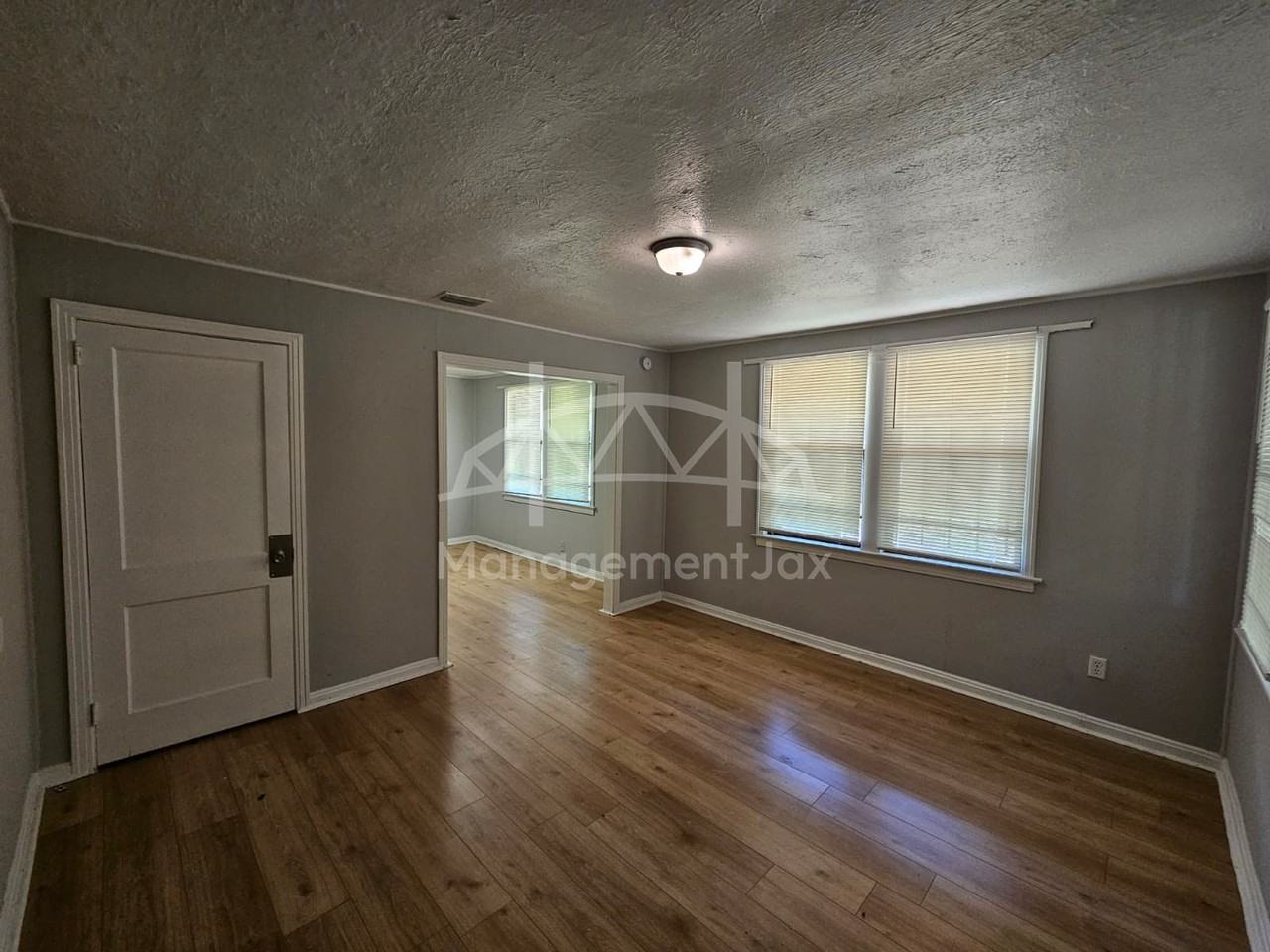 2040 W 15th St #1 - Photo 3 of 14