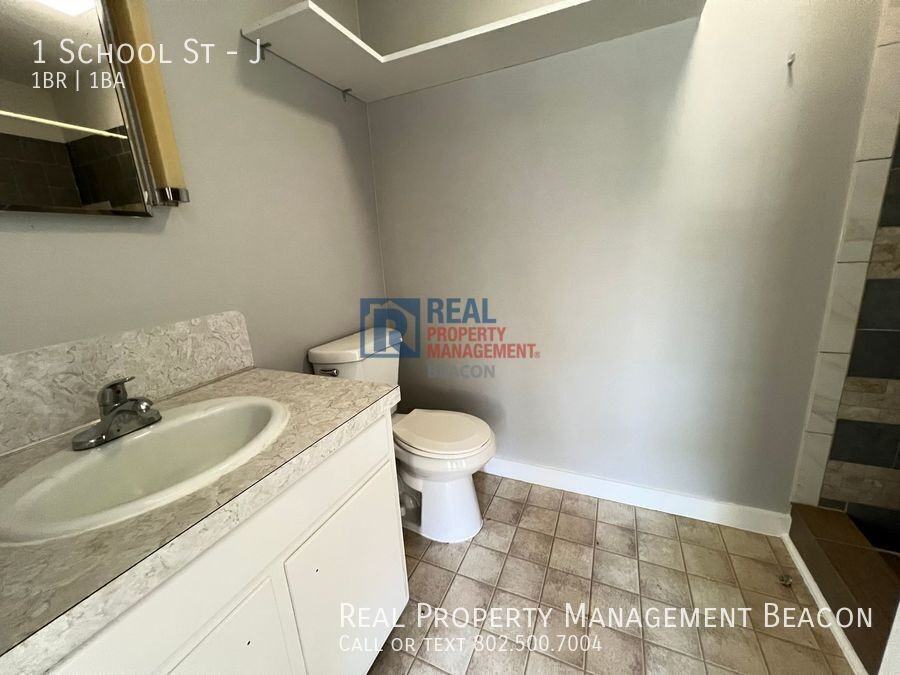 1 School St #J - Photo 4 of 8