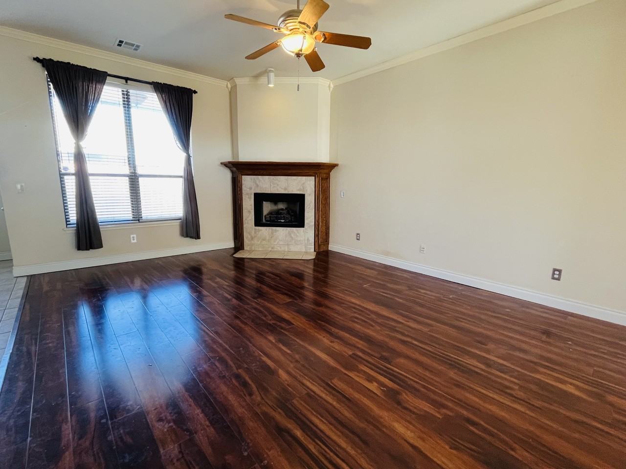 4817 Montrose Dr #1 - Photo 2 of 10