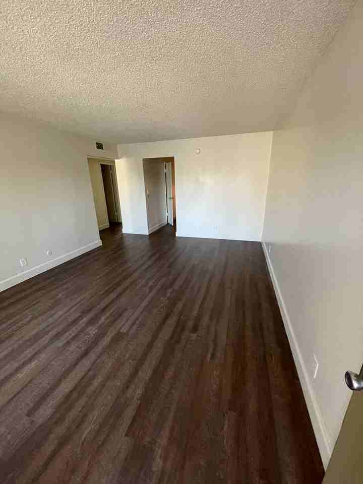 Dayton Square - Photo 2 of 20