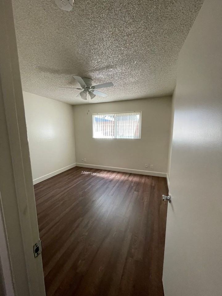 Dayton Square - Photo 6 of 20