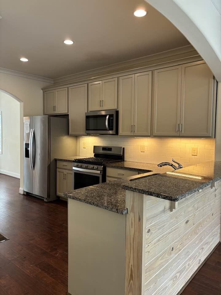 950 Lennox BlvdBirmingham, AL35216 - Photo 2 of 17