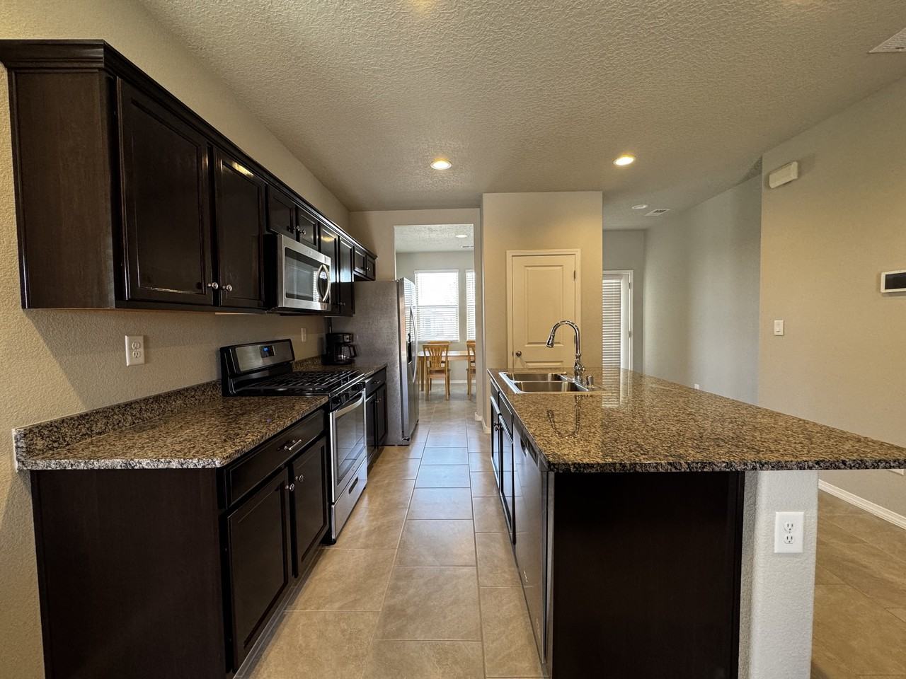 4248 Skyline Loop Ne #1 - Photo 4 of 23