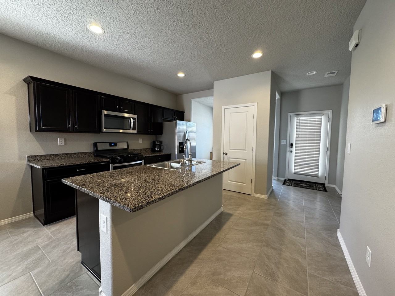 4248 Skyline Loop Ne #1 - Photo 6 of 23