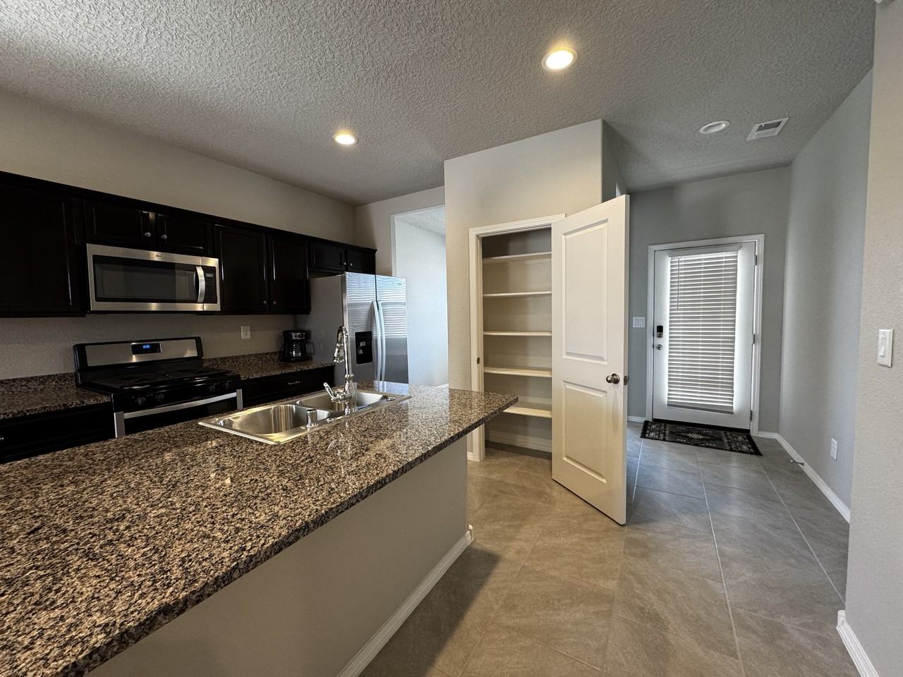 4248 Skyline Loop Ne #1 - Photo 7 of 23