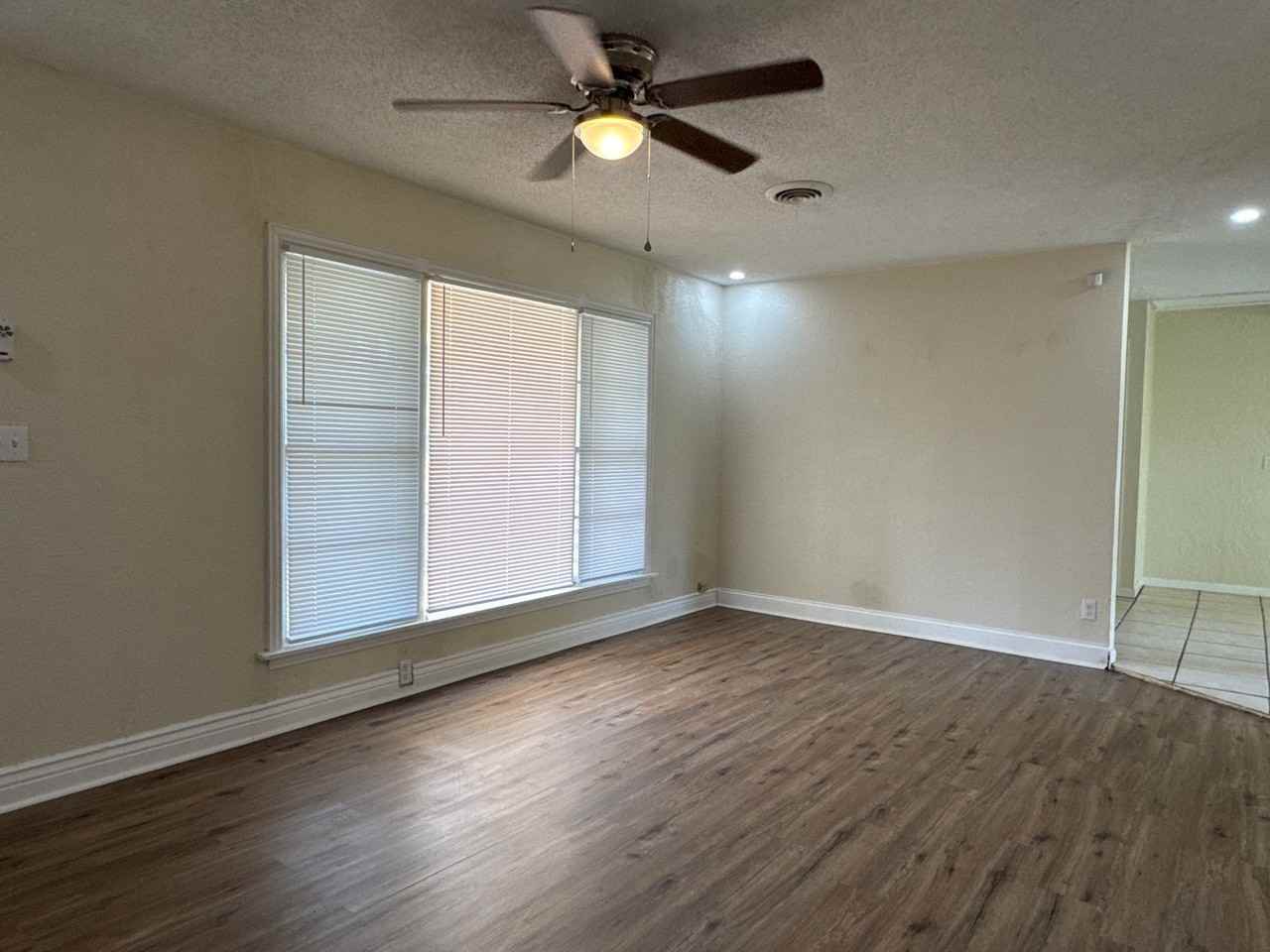1503 Nw 18th St - Photo 2 of 9