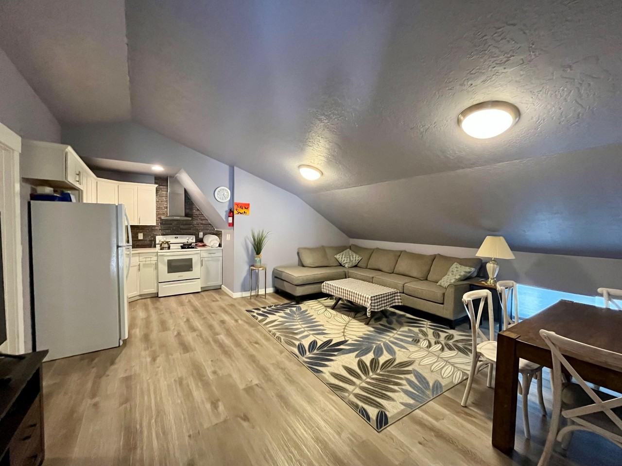 2716 Syringa Ln #1 - Photo 4 of 17