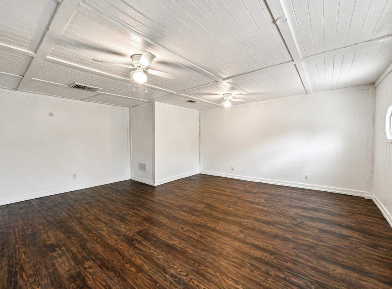 4001 Colonial Sun Dr - Photo 5 of 13