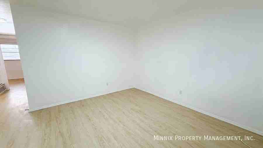 5005 Avenue W #12 - Photo 3 of 15