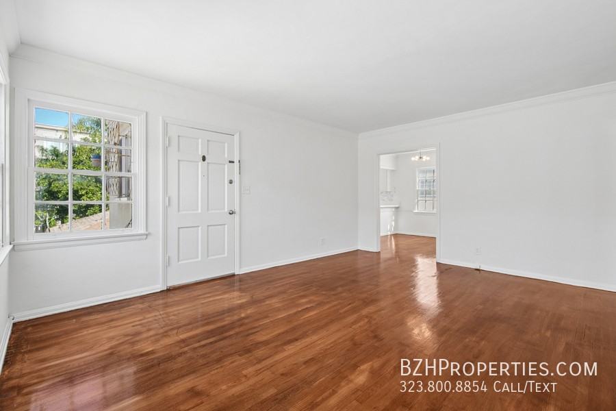 1047 1/2 S Holt Ave - Photo 2 of 20