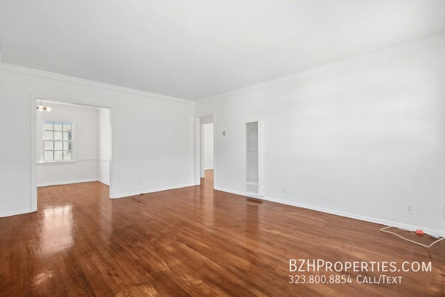 1047 1/2 S Holt Ave - Photo 4 of 20