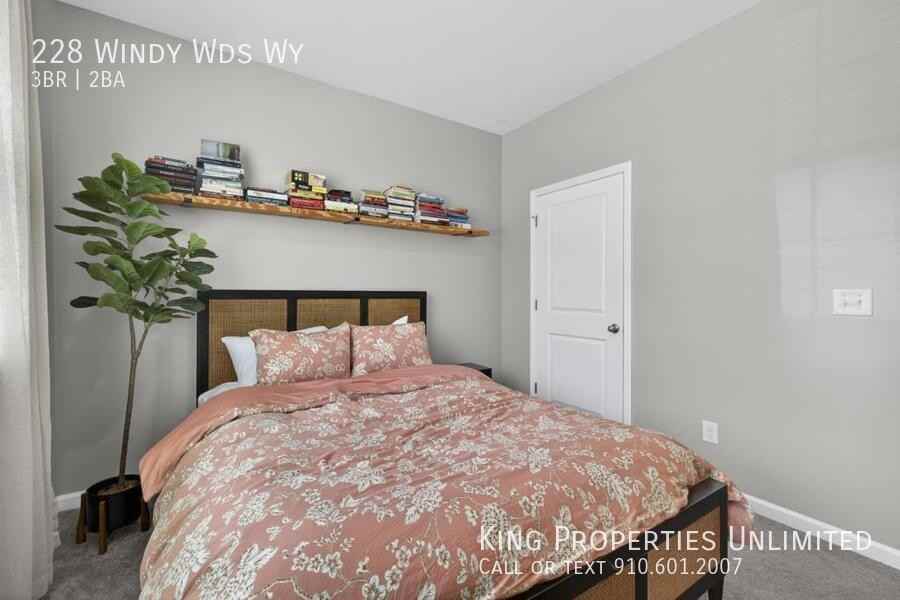 228 Windy Woods Way - Photo 6 of 37