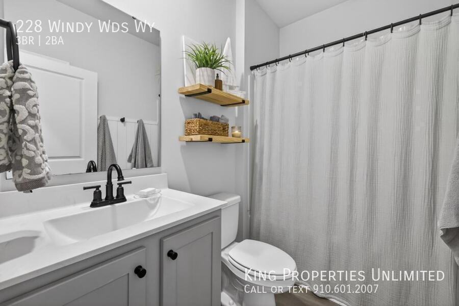 228 Windy Woods Way - Photo 7 of 37