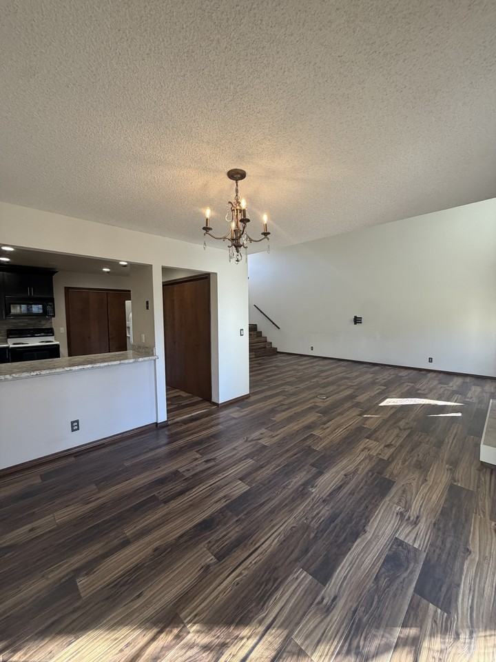 3346 Racquet Dr #1 - Photo 7 of 18