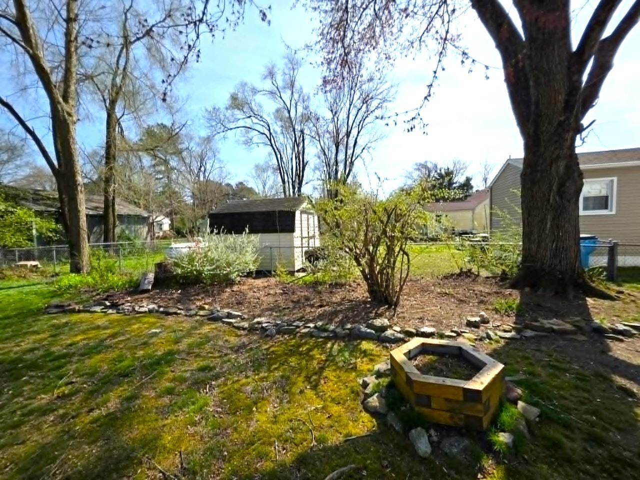 1017 Tyler Ave #1 - Photo 5 of 23