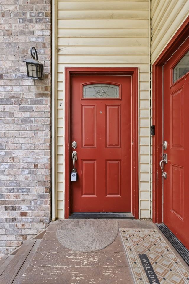 515 Chesterfield Ave #F - Photo 3 of 24