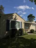 featured image of 913 Clover Dr #1