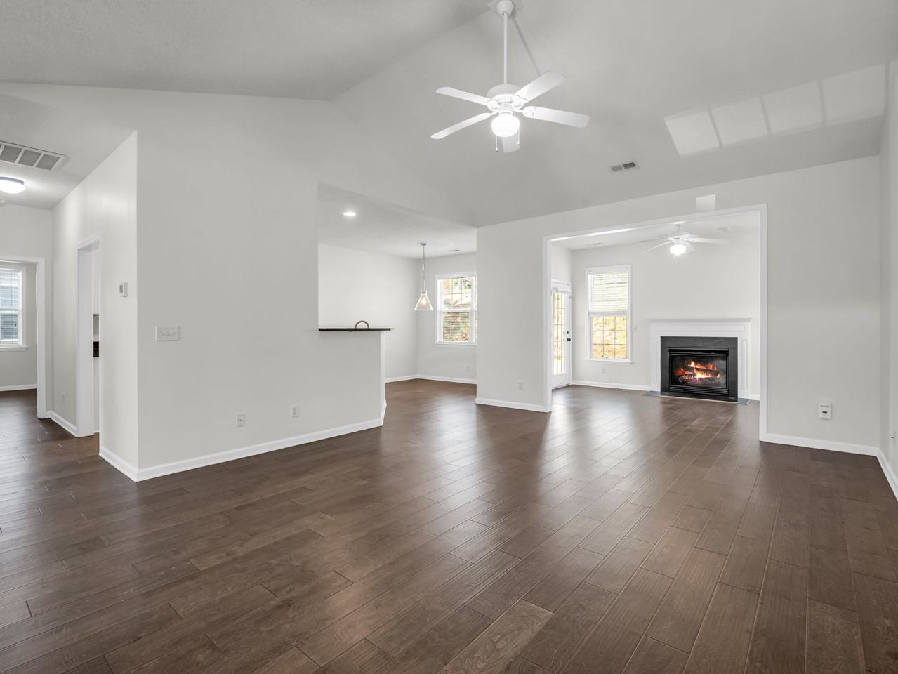 46 Summer Meadow Rd #1 - Photo 5 of 32