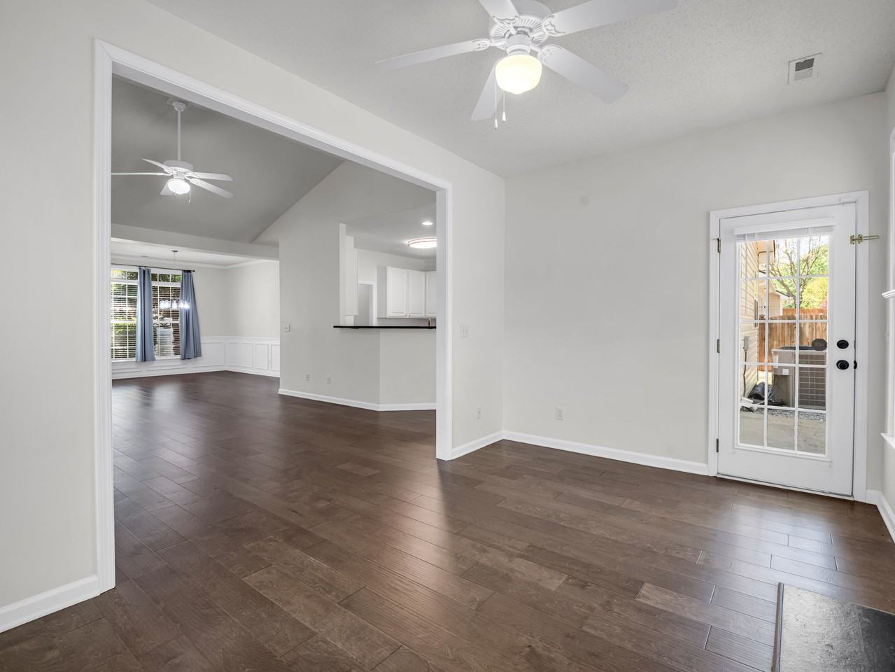 46 Summer Meadow Rd #1 - Photo 7 of 32