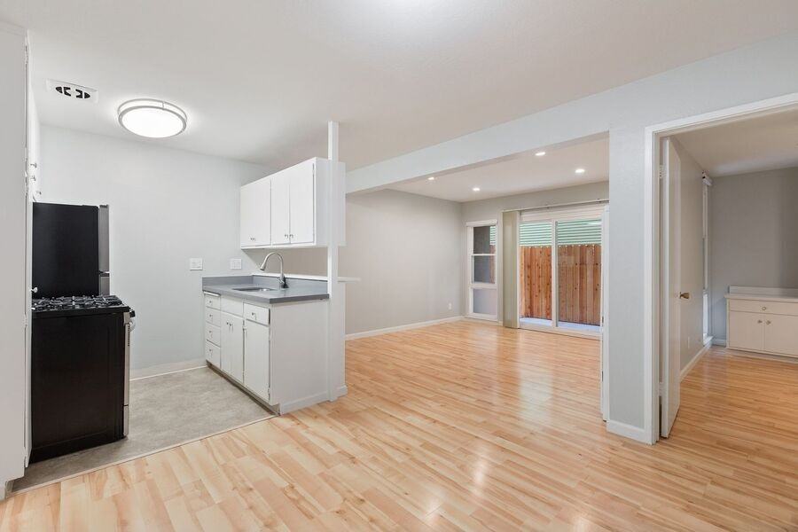 450 Alcatraz Ave #02 - Photo 6 of 20