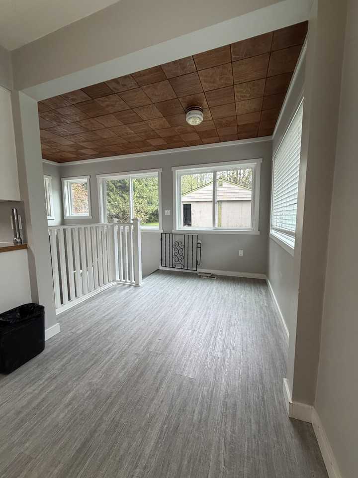 10586 127 St #LUO - Photo 4 of 25