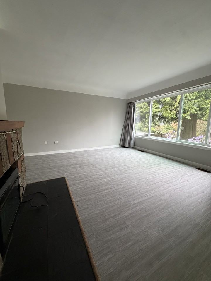 10586 127 St #LUO - Photo 5 of 25