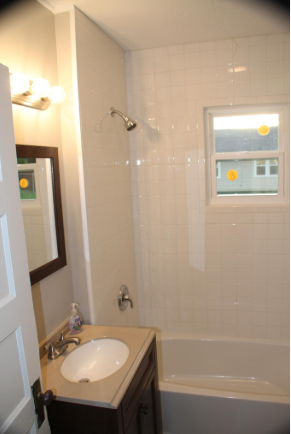 1513 Layman St #1 - Photo 3 of 14