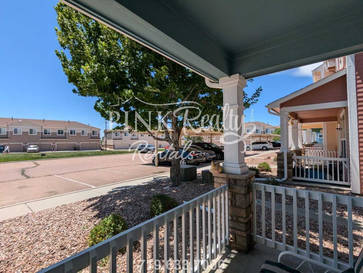 2653 Shannara Grv - Photo 2 of 24