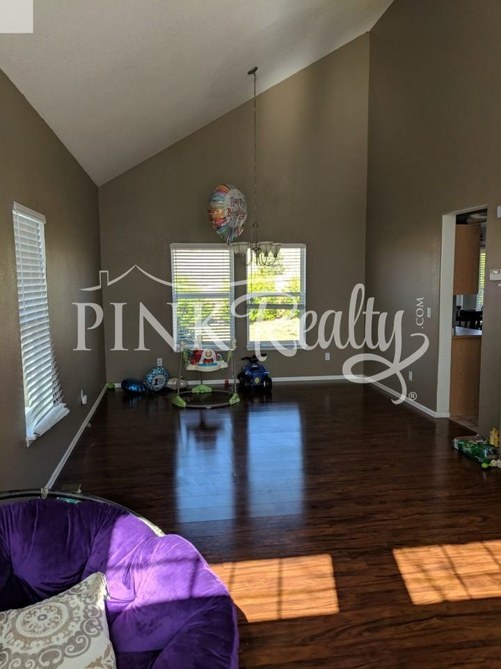 4692 Laramie Sky Dr - Photo 4 of 33