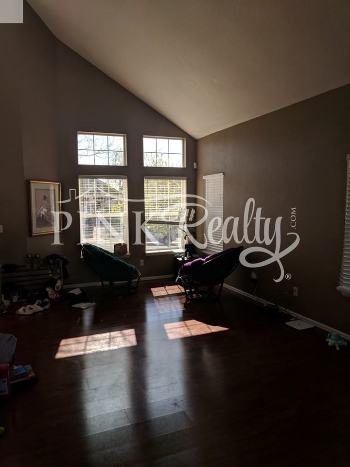 4692 Laramie Sky Dr - Photo 5 of 33