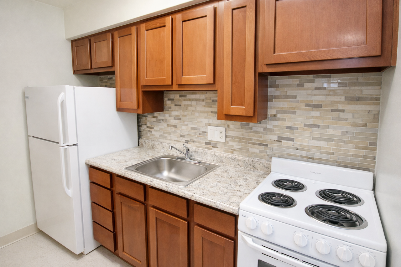 1635 ARDMORE BLVDAPT 22 #1635-22 - Photo 3 of 5