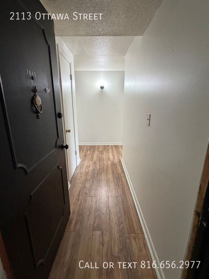 2113 Ottawa St #204C - Photo 3 of 45