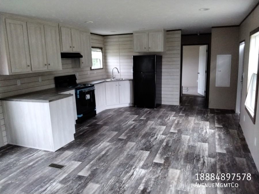 112 Old Tavern Ln #112 - Photo 4 of 9