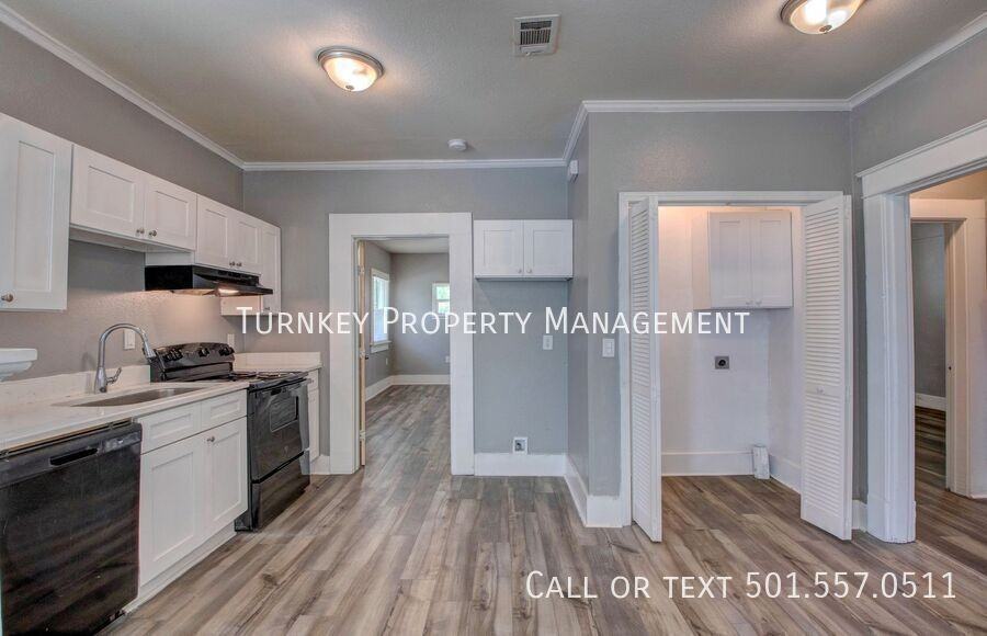 1822 Booker St - Photo 2 of 15