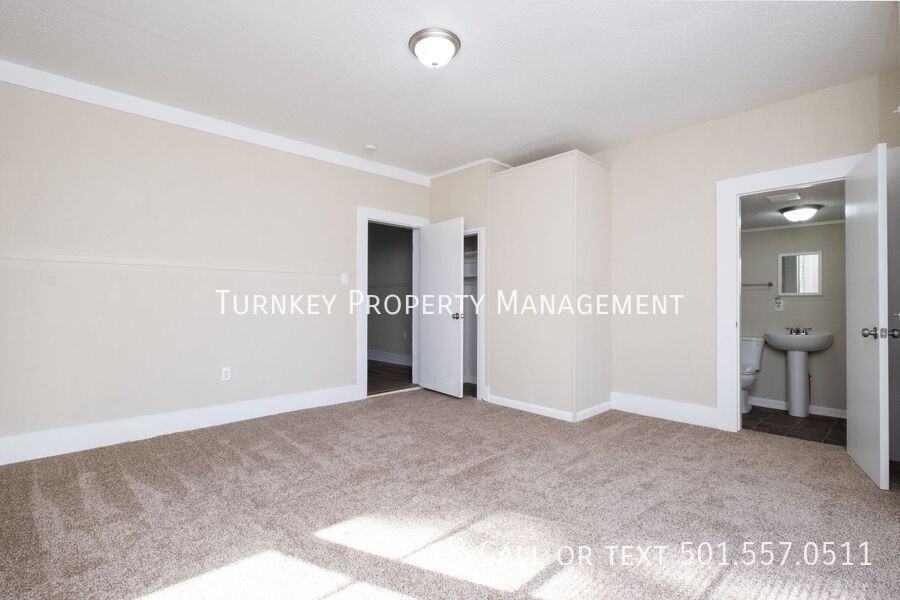 1308 W 21st St - Photo 6 of 17