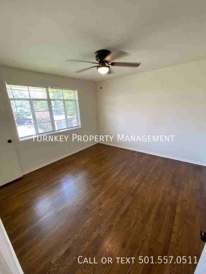 623 Sherman St - Photo 4 of 9