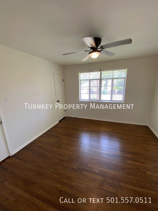 623 Sherman St - Photo 5 of 9