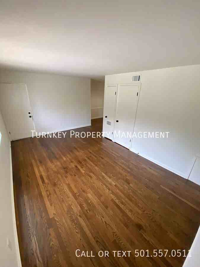 623 Sherman St - Photo 7 of 9