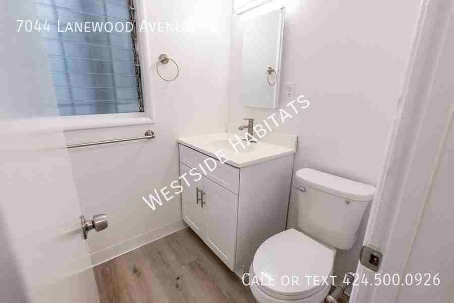 7044 Lanewood Ave #01 - Photo 6 of 14