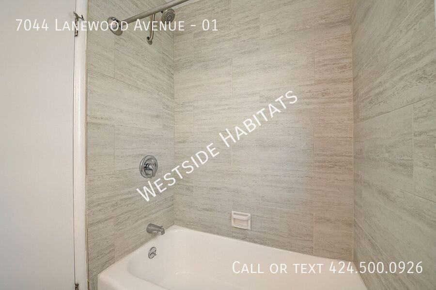 7044 Lanewood Ave #01 - Photo 7 of 14