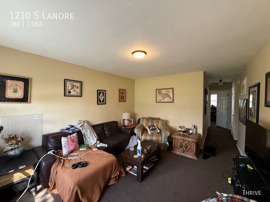 1210 Lanore Dr - Photo 2 of 8