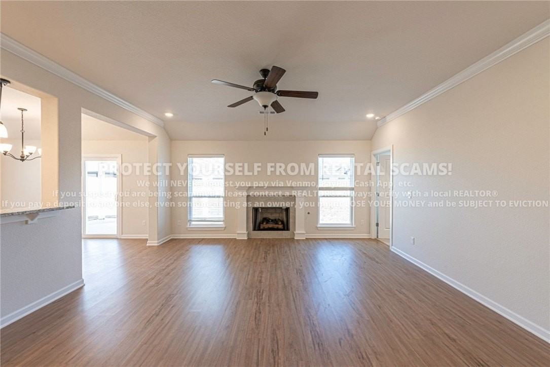 411 Coconut Ln - Photo 4 of 18