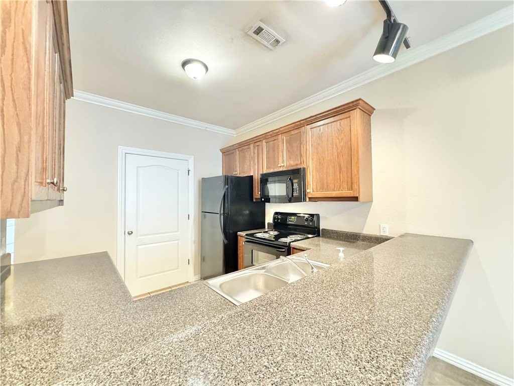 2131 N Crossover Rd #203 - Photo 7 of 15