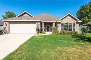 2609 N Brush Creek Dr - Photo 1 of 1