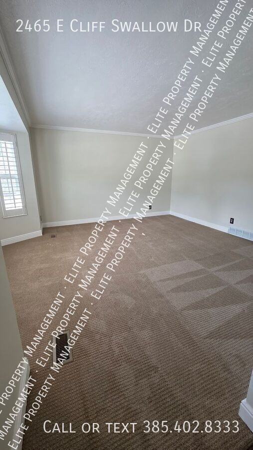 2465 E Cliff Swallow Dr - Photo 4 of 28